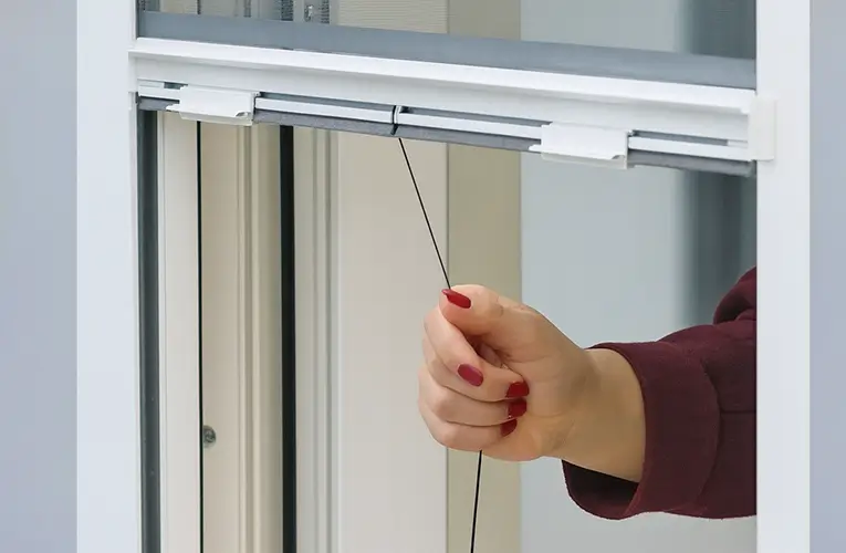 Ролетні москітні сітки